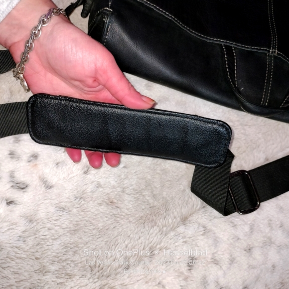 Kenneth Cole laptop bag - Picture 13 of 13